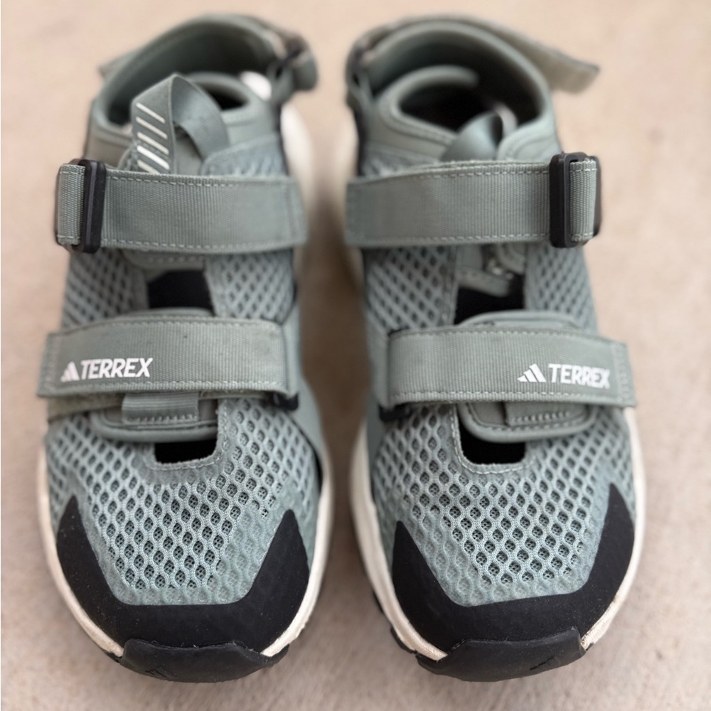 Adidas Terrex sandal sneaker US8 men’s
